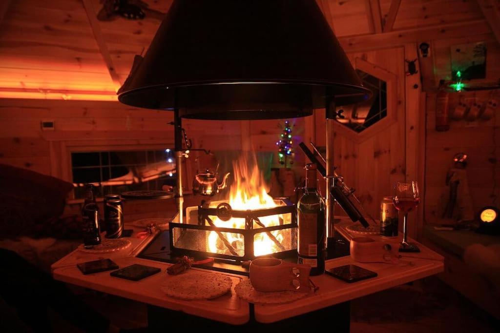 Beach House, With Bbq Lodge And Hot Tub! 본머스 외부 사진