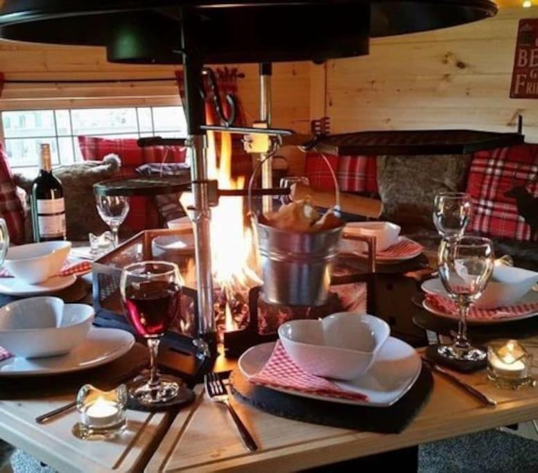 Beach House, With Bbq Lodge And Hot Tub! 본머스 외부 사진